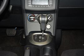 2012款日产逍客2.0XL火CVT两驱