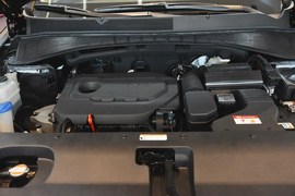 2015款起亚索兰托L 2.4L GDI 汽油4WD运动版