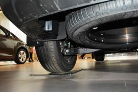 2015款起亚索兰托L 2.4L GDI 汽油4WD运动版