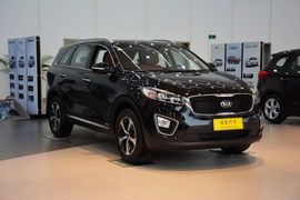 2015款起亚索兰托L 2.4L GDI 汽油4WD运动版