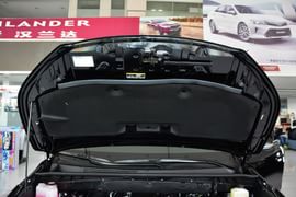 2015款丰田汉兰达2.0T 7座四驱豪华导航版
