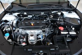 2015款本田雅阁2.0L EX豪华版