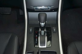 2015款本田雅阁2.0L EX豪华版