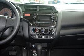 2014款本田飞度1.5L LX CVT舒适型