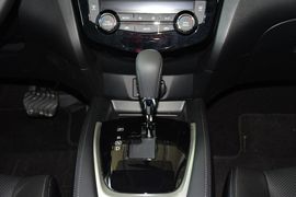 2014款日产奇骏2.0L XE CVT时尚版两驱