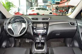 2014款日产奇骏2.0L XE CVT时尚版两驱