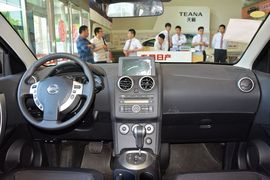 2015款日产逍客2.0XV 酷雷 CVT两驱