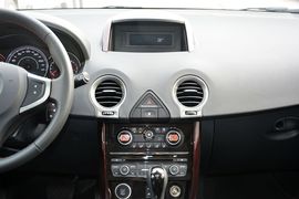 2014款雷诺科雷傲2.5L两驱Sportway版