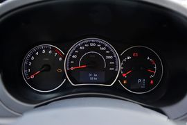 2014款雷诺科雷傲2.5L两驱Sportway版