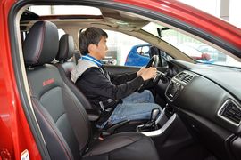2014款铃木锋驭1.6L CVT精英型