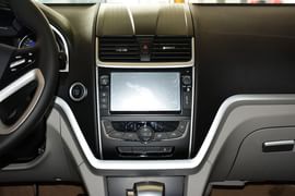 2014款吉利新帝豪1.3T CVT精英型