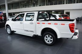 2014款长城风骏5 2.4L欧洲版 两驱进取型大双排4G69S4N