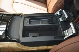 2014款奥迪A8L W12 6.3FSI 专享型