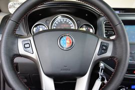 2015款吉利英伦C5两厢 1.5L手动尊贵型