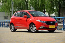 2015款吉利英伦C5两厢 1.5L手动尊贵型