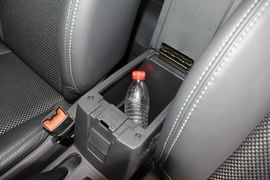 2014款Jeep指南者2.4L四驱舒适版 改款