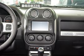 2014款Jeep指南者2.4L四驱舒适版 改款