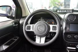 2014款Jeep指南者2.4L四驱舒适版 改款