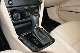 2014款斯柯达速派1.8TSI 手自一体名仕版