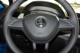 2015款斯柯达晶锐1.4L手动前行版