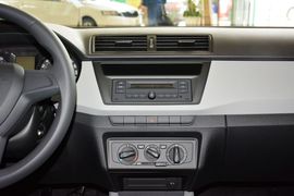 2015款斯柯达晶锐1.4L手动前行版