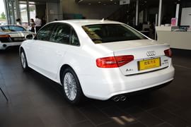 2015款奥迪A4L 35TFSI自动豪华型