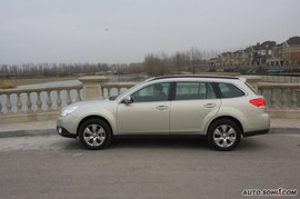2010款斯巴鲁傲虎