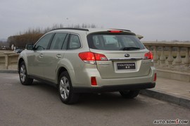2010款斯巴鲁傲虎