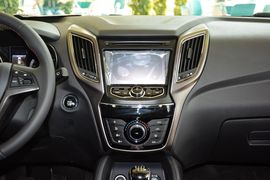 2014款长安CS75 2.0L手动领先型 国IV