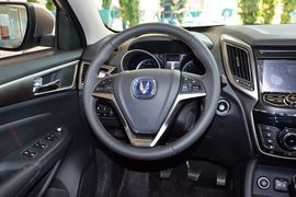 2014款长安CS75 2.0L手动领先型 国IV