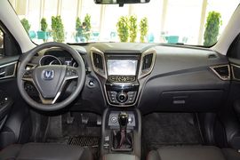 2014款长安CS75 2.0L手动领先型 国IV