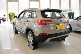 2014款长安CS75 2.0L手动领先型 国IV