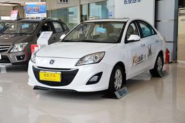 2012款长安悦翔V5 1.5L手动运动型 京V