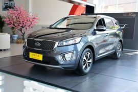 2015款起亚索兰托L 2.4GDI汽油4WD精英版7座