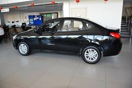 2011款北京现代新悦动 1.6L手动舒适型