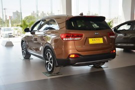 2015款起亚索兰托L 2.4GDI五座4WD精英版