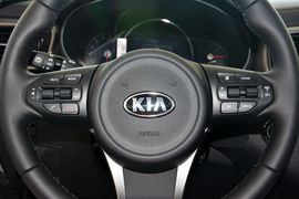 2015款起亚索兰托L 2.4GDI五座4WD精英版