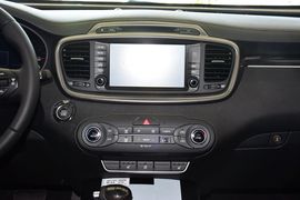 2015款起亚索兰托L 2.4GDI五座4WD精英版