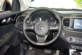 2015款起亚索兰托L 2.4GDI五座4WD精英版