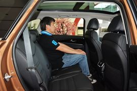 2015款起亚索兰托L 2.4GDI五座4WD精英版