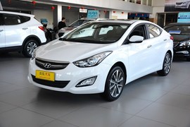2015款现代朗动1.6L自动领先型