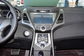 2015款现代朗动1.6L自动领先型