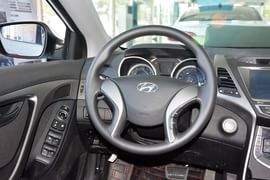 2015款现代朗动1.6L自动领先型