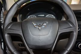 2015款五菱宏光V 1.5L实用型