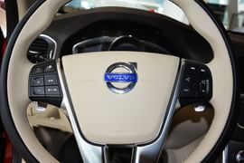 2015款沃尔沃S60L T5智越版
