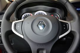 2015款雷诺科雷傲2.0L两驱标准版
