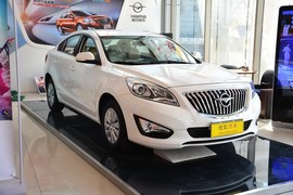 2015款海马第四代福美来1.6L手动风尚型