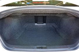 2015款英菲尼迪Q70L 2.5L豪华版