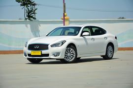 2015款英菲尼迪Q70L 2.5L豪华版