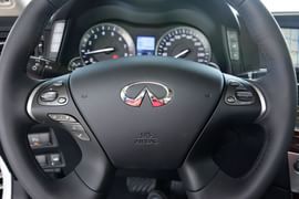 2015款英菲尼迪Q70L 2.5L豪华版